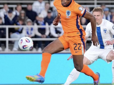 星空体育-中超联赛金元风暴：中超金元足球时代的商业化与影响分析